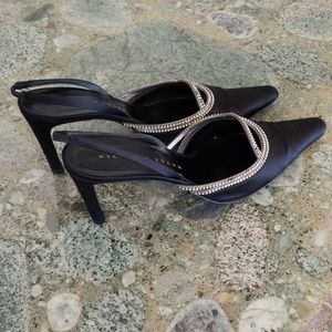 EUC Richard Tyler Black Satin Slingbacks